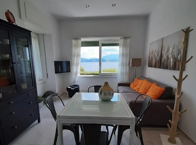 Bmp Gioiosa 2 Giardino Vista Maggiore Apartman